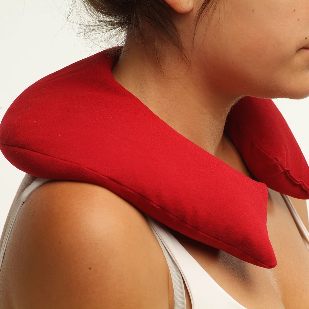 Cuello de descanso Golina en uso, vista lateral